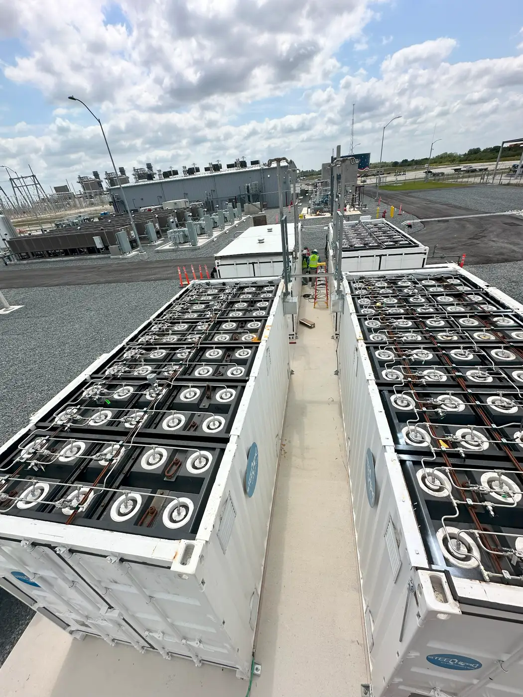 Overhead roof-off view of Steelhead HydrogenCube gas storage vessels and piping