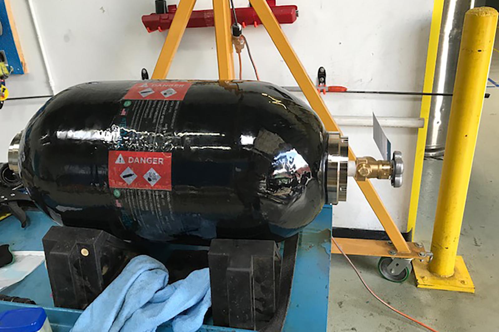 The patented Steelhead pressure vessel demonstrates its versatility with the installation of a standard CGA-approved nitrogen valve, enhancing adaptability across a wide range of gas storage and delivery applications.
