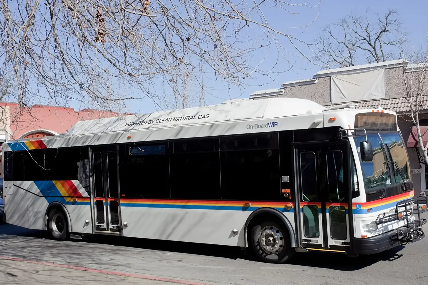 City transit bus powered by compressed natural gas (CNG), representing fleet inspection programs that ensure long-term safety and regulatory compliance.